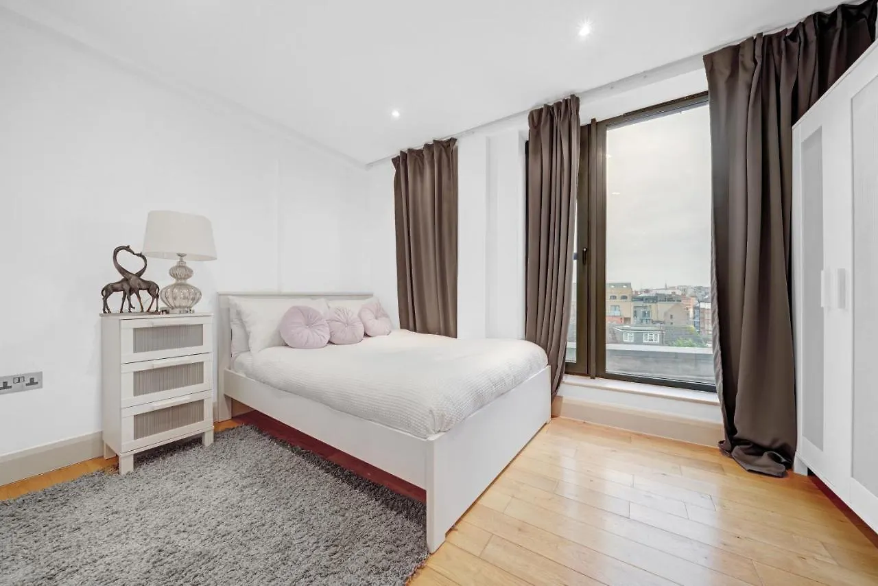 Tandy 2Bed 2Bath Apartment London Bridge Great Location Excellent Transport Links 0*,  United Kingdom